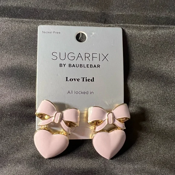 Sugar Fix Bauble Bar Bow & Heart Earring. NEW - Picture 1 of 4